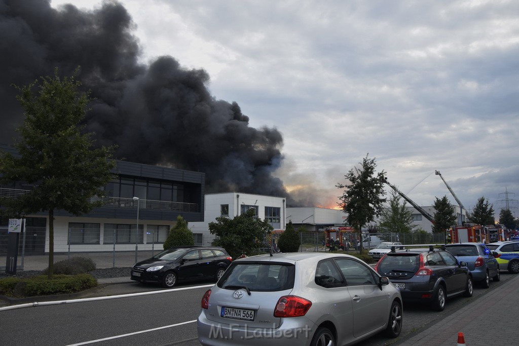 Grossbrand Halle Troisdorf Kriegsdorf Junkersring P029.JPG - Miklos Laubert